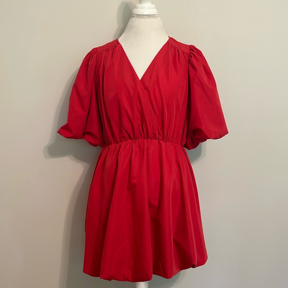 *NWT* Red Bubble Dress